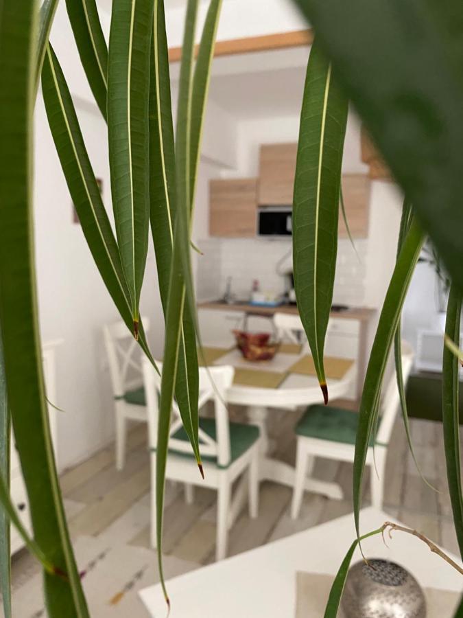 Home Sweet Apartment Buk Exterior photo